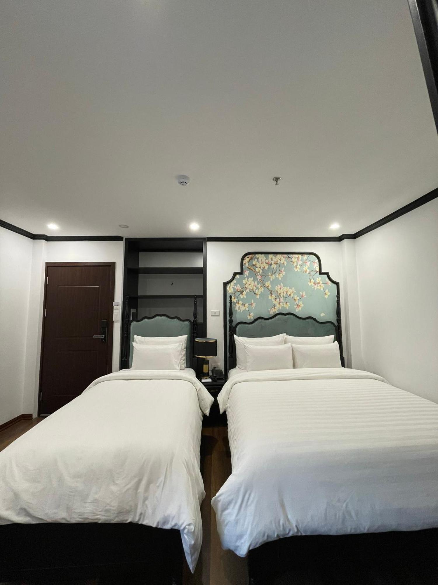 Aquarius Premium Hotel Hanoi Exterior photo